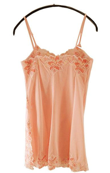 【スリップ】80-80サイズ|コーラルピンク|肩紐調節可|前レース|後レース|裾レース|左裾スリット