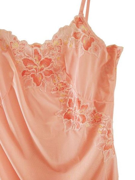 【スリップ】80-80サイズ|コーラルピンク|肩紐調節可|前レース|後レース|裾レース|左裾スリット